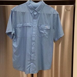 Huk Men's Blue Short Sleeve Shirt